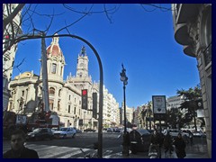 Plaza del Ayuntamiento 03 - Only 7 degrees! City Hall to the left.